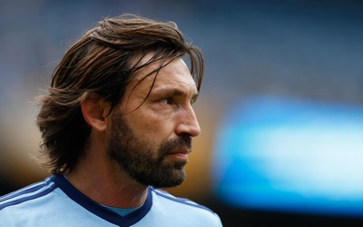 中欧电竞热议-凯西一脚踢醒沉睡的米兰